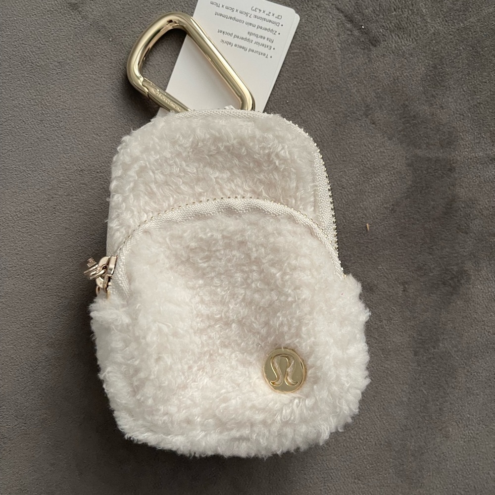 lululemon clip on backpack *fleece